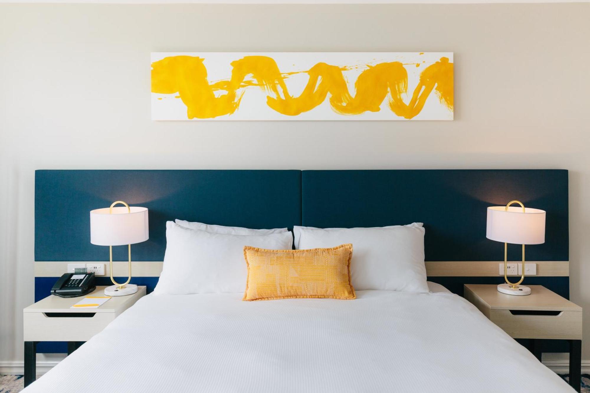 Premium King Room with Mountain View,1220371747:JPEG